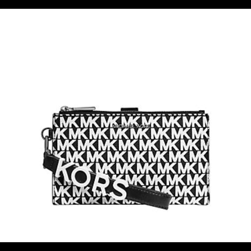 Michael kors wristlet/Wallet